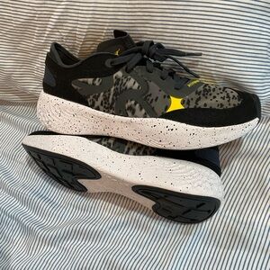 Mens Jordan Delta 3 Low Shoes  Anthracite/Tour Yellow/White size 10 1/2